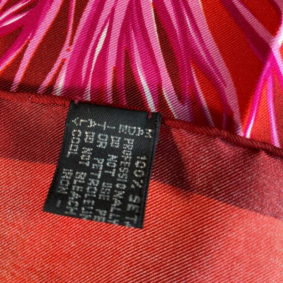 Versace “Trésor de la Mer” Silk Scarf – Coral Sea Print - Picture 15 of 15